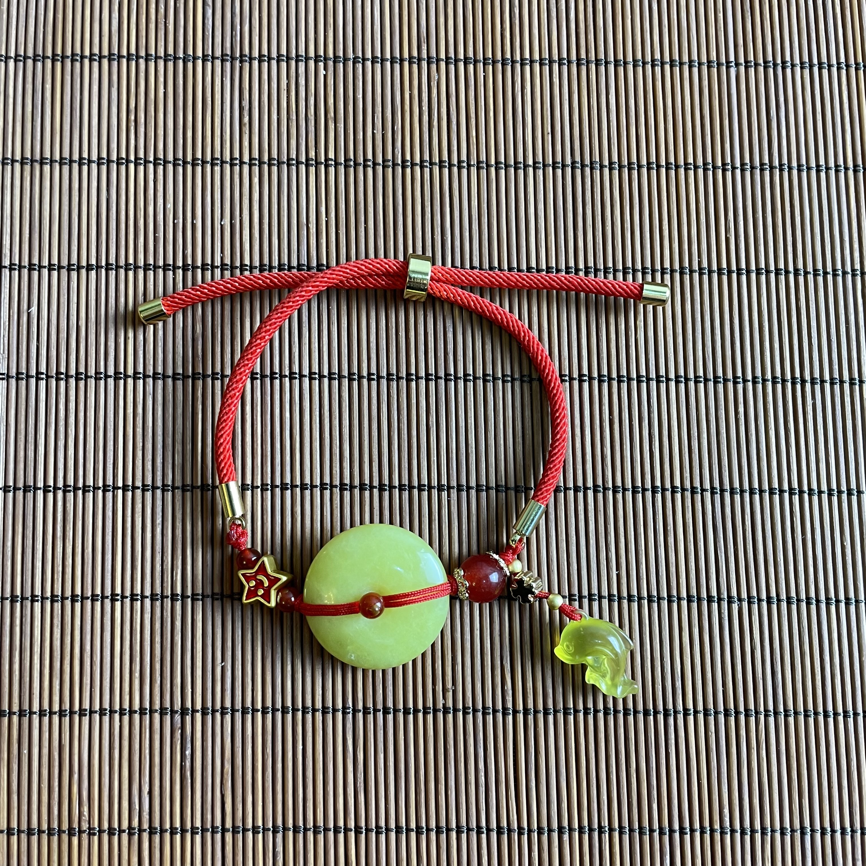 KK preferred Xiuyan yushi safe buckle hand