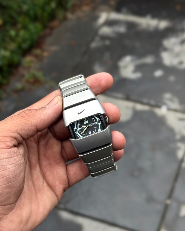 Y2K Watch Retro Millennium Quartz Watch Fashion Trend Waterproof Casual Watch