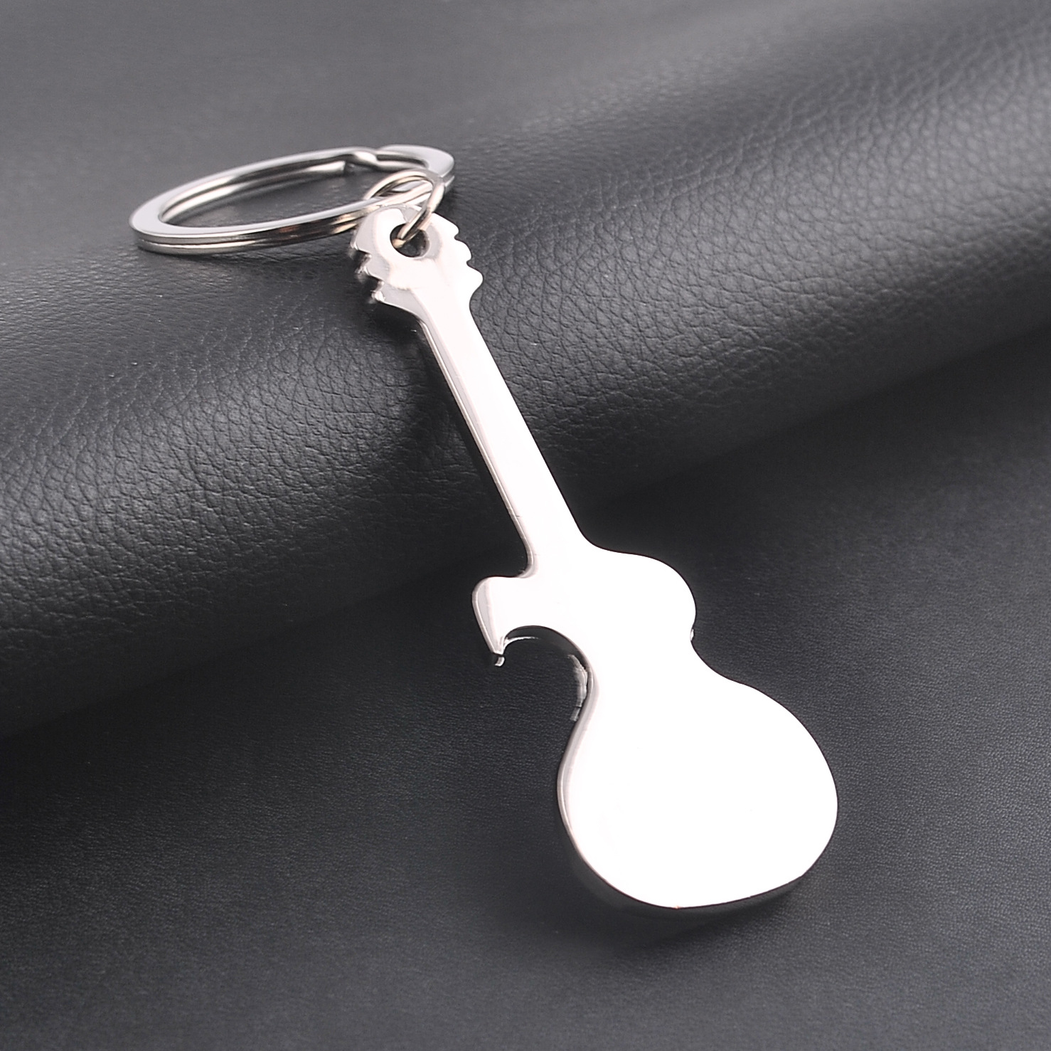 Creative metal guitar keychain Guitar musical instrument Honey Witt curved TV Earth gray snake personality small gift