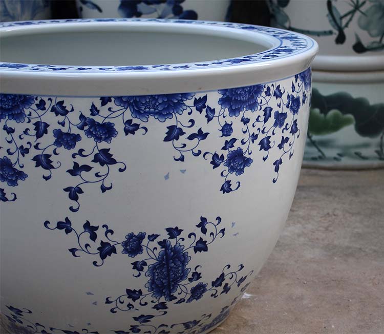 Blue and white ceramic packages mailed to heavy tank 1 meter tank porcelain jar water lily basin big bowl lotus lotus cylinder cylinder cylinder tortoise
