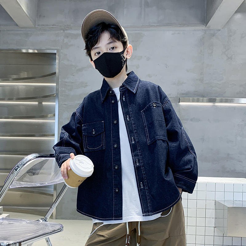 Boys' Denim Jacket, Spring and Autumn 2026 New Style, Children's Spring Jacket, Thin Style, Denim Clothing for Older Children, Cool and Stylish