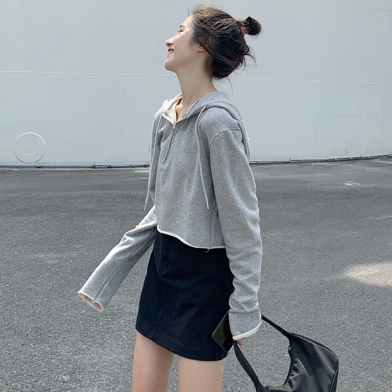 Short version of the women's spring and autumn thin Korean version of high waist short version of the coat small small short version of the hooded coat