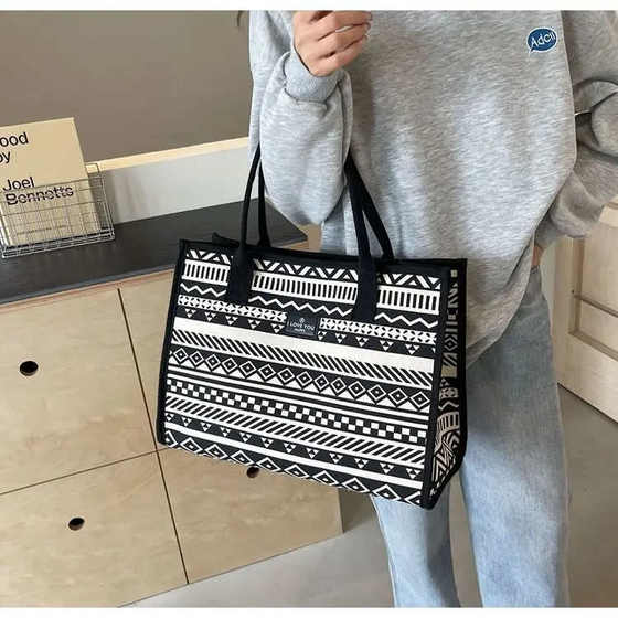Tote Large-Capacity 2025 New Shoulder Bag Women's Commuter Canvas Handbag Shopping Bag Travel Commuter Bag