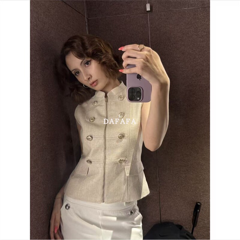 Stunningly Beautiful Napoleon-Style Zip-Up Sleeveless Vest for Women with Metal Buckle, High-End Feel, Vest Top 2871793 Stunningly Beautiful Napoleon-Style Zip-Up Sleeveless Vest for Women with Metal Buckle, High-End Feel, Vest Top 2871793