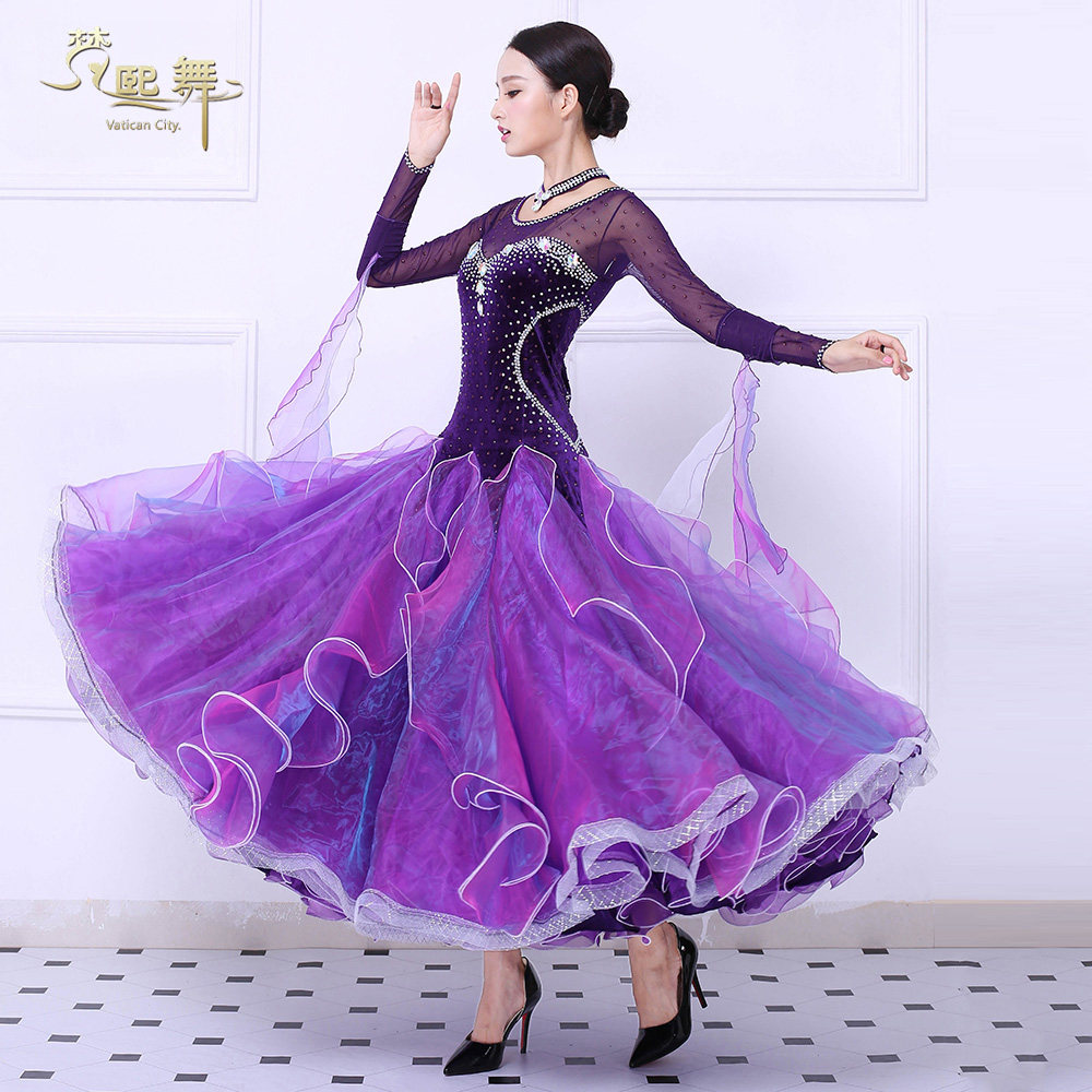 Dancing new social dance dress, modern dance dress, new dance dress, big place, national standard dance dance performance