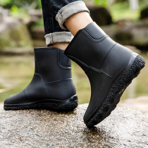 Summer rain shoes mens middle tube non-slip waterproof shoes kitchen work overshoes fashion outing short tube rain boots rubber shoes men