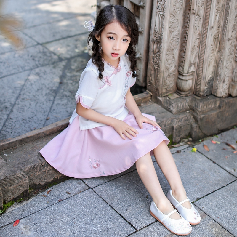 Cô gái mùa hè cáp treo váy Trung Quốc gió siêu cổ tích cô gái phong cách cổ váy bé sửa đổi phù hợp với retro Tang váy trẻ em.