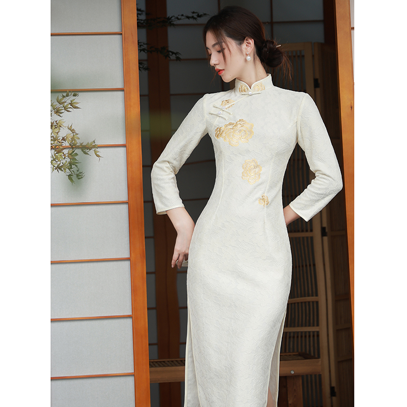 Mu cheongsam female 2022 new 钌倥  聱 聱       榉  chloribal bone Mu cheongsam female 2022 new 钌倥  聱 聱       榉  chloribal bone