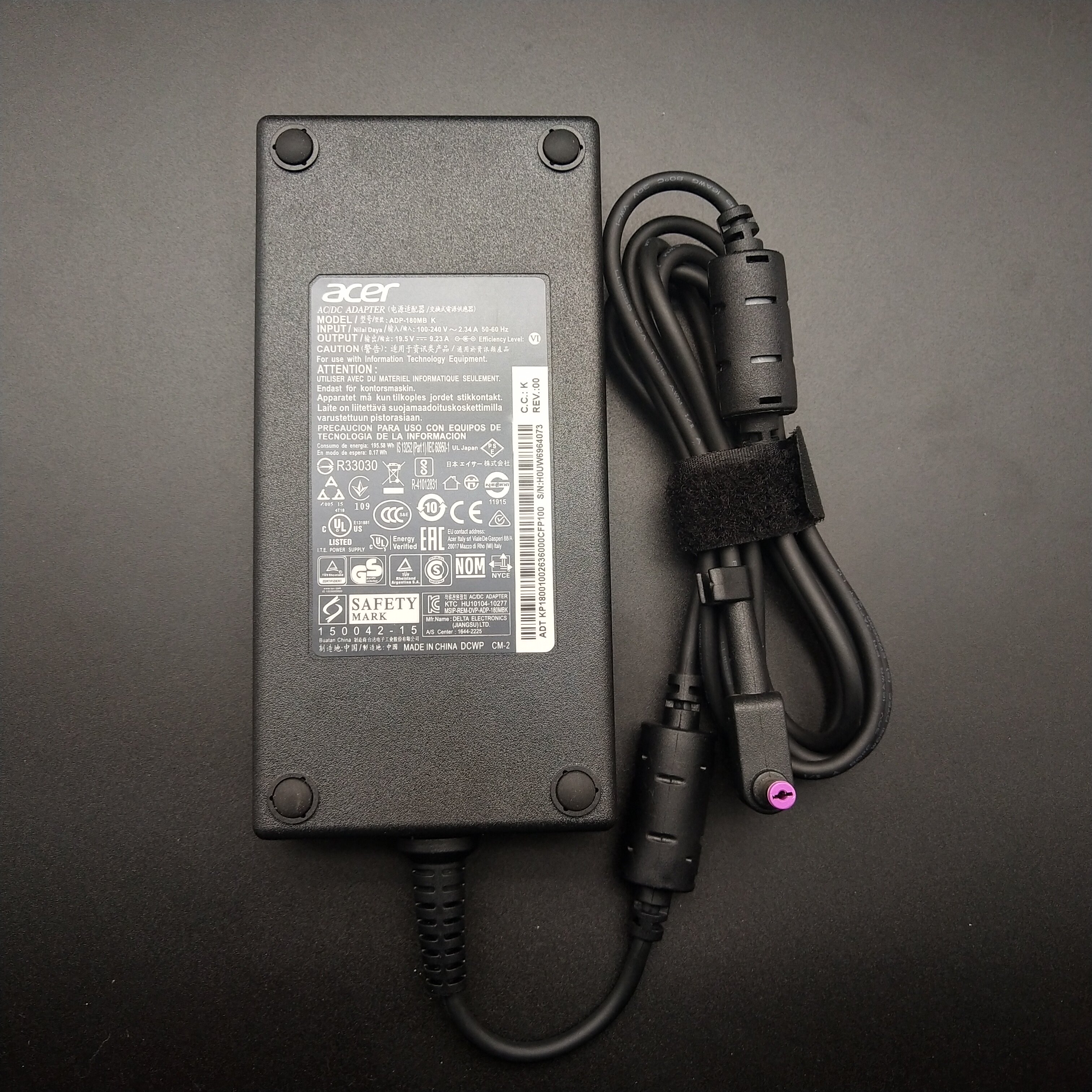 New original ultra-thin acer Acer 19 5V 9 23A K I7 laptop power adapter 180W
