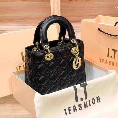Diro official counter's 2026 new style diamond-patterned small square bag for women's light luxury single-shoulder hand-carry crossbody bag