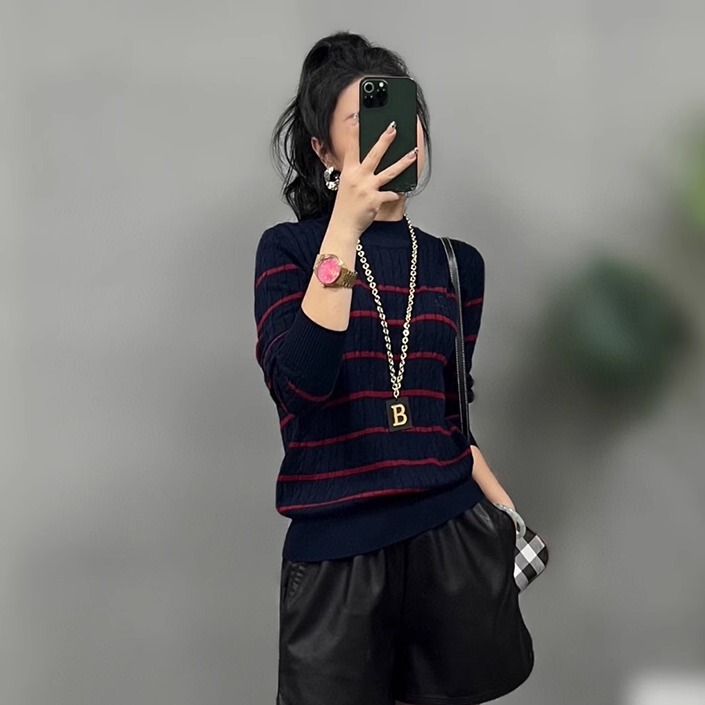 2025 New British Style Age-Reducing Striped Women's Fashion Versatile Slim-Fit Pullover Round Neck Long-Sleeve Wool Sweater