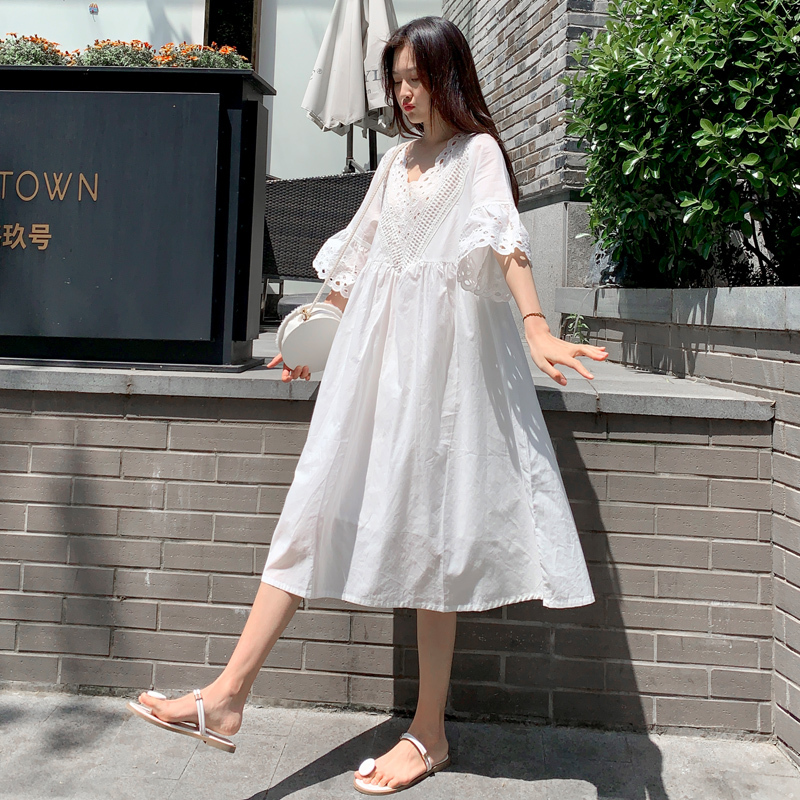 Maternity Dress 2026 Summer White Pure Cotton Mid-Length Fashionable Trendy Mom Style Fresh Lace Dress Trendy
