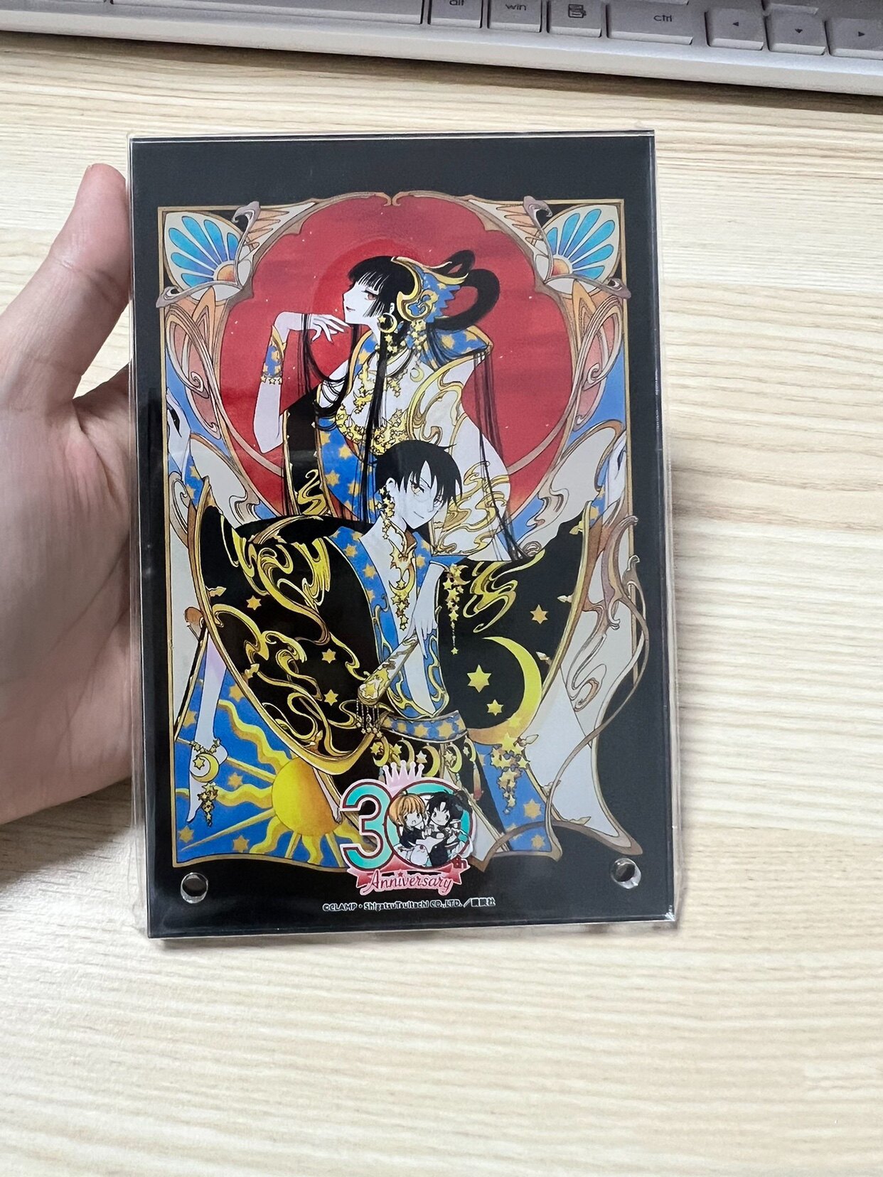 【现货】clamp 30周年纪念 xxxholic 亚克力板-淘宝Taobao | 天猫Tmall
