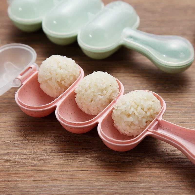 Cửa hàng bách hóa đỏ với cùng một đoạn lắc bóng gạo tạo tác lắc nhạc gạo cơm khuôn trẻ em bữa ăn thành một quả bóng gạo - Thiết bị sân khấu