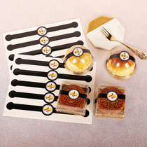 100 pieces into black hand-painted long egg yolk crisp moon cake sticker blister box fixed paste