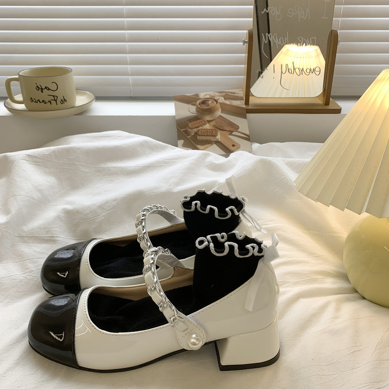 French Retro Silver Mary Jane Shoes for Women 2026 Spring and Summer New Versatile Thick High-Heeled White Leather Shoes