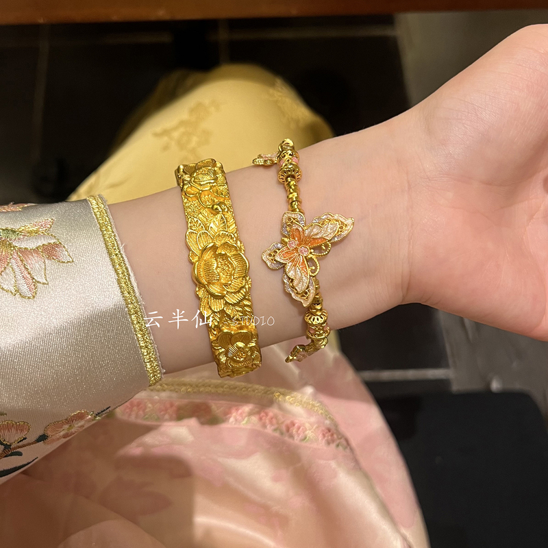Gold Shop Same Style Hand-Engraved Peony Flower Bracelet, Chinese Palace Style, Blooming Wealth Open Bracelet, Wedding Gift