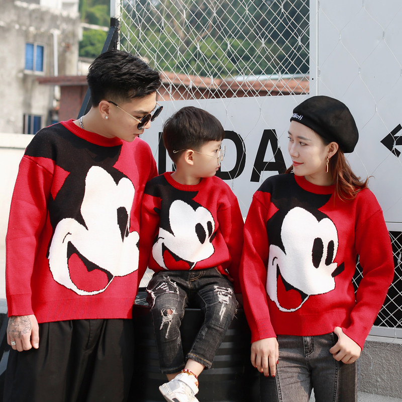 Mickey New Year parent-child outfit New Year suit A family of three and four mother and son mother and daughter foreign school Korean version of the red sweater winter dress
