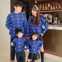Family portrait parent-child clothing 2021 autumn winter clothing a family of three or four family clothing thick sweater mother and child coat