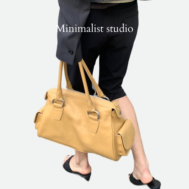 Korean-Style Niche Design Boston Bag, First-Layer Cowhide, Simple Commuter Shoulder Bag, Multi-Pocket Bag, Large Capacity
