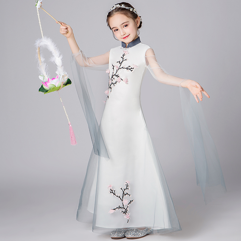 Girl's improved qipao Chinese Wind CUHK Tong Guzheng Performance Choral Performance Walk Out Stage Walk Show Evening Gown summer