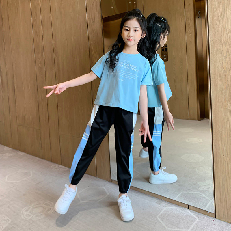 Girl Suit Summer Thin sports short sleeves Two sets 2022 new net Red Ocean sends 12-year-old female great child summer dress