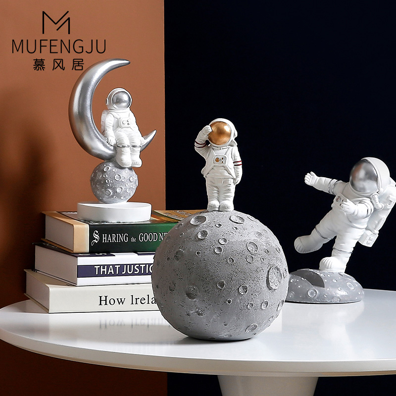 Nordic Creative Astronaut Model Astronaut Fashion Household Living Room Decorated Desktop Accessories Gift