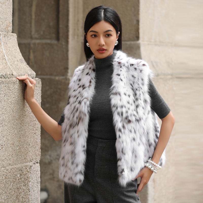 Bello Fur L22533 Pure White C1 American Lynx Fur V-Neck Sleeveless Vest Jacket