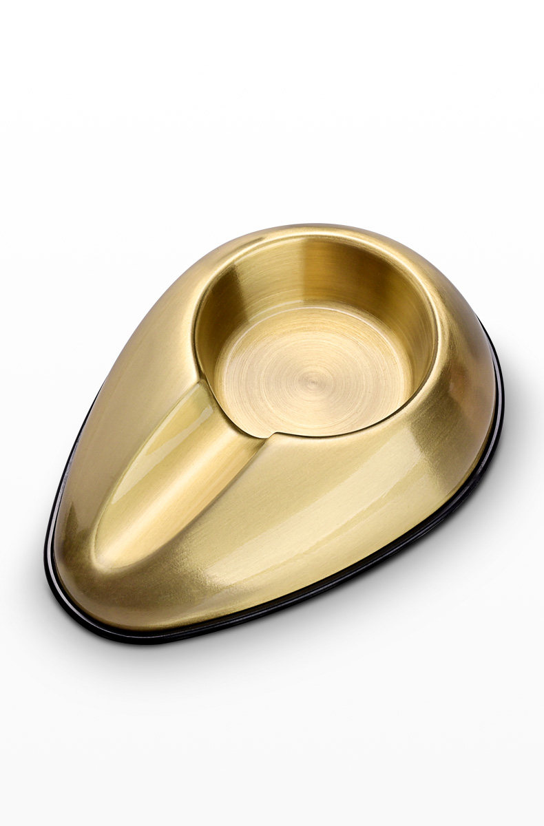 Ashtray_11.jpg