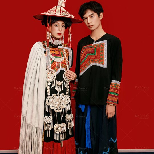 56个少数民族云南彝族成人男女套装凉山火把节传统长裙演出服旅拍