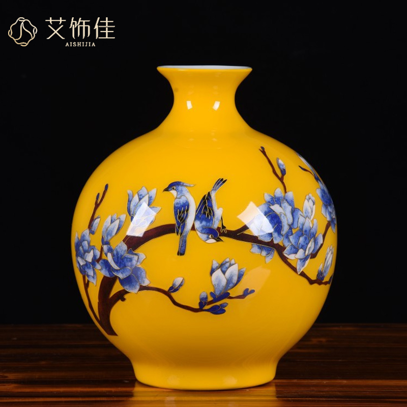 Jingdezhen ceramic vase home sitting room golden straw yellow charactizing a pomegranate bottled act the role ofing is tasted furnishing articles