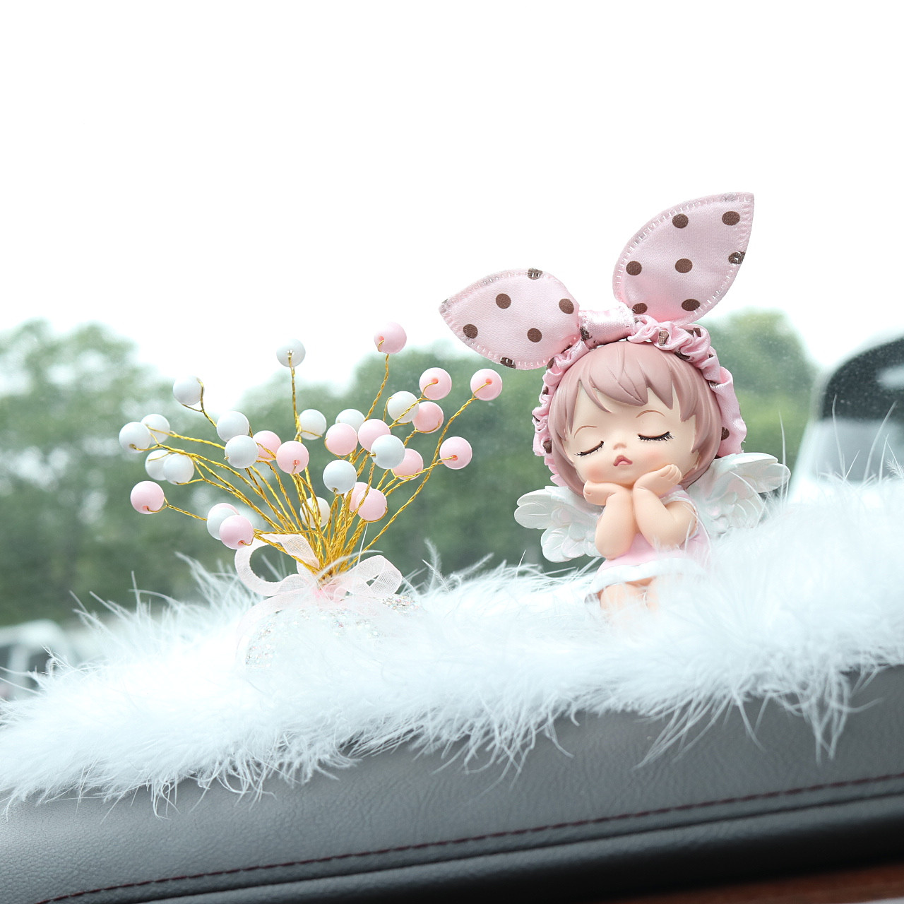 Apply Penz Car Pendulum goddess Goddess Creative Car In-car In-car Interior Decoration Items Perfume Fragrance