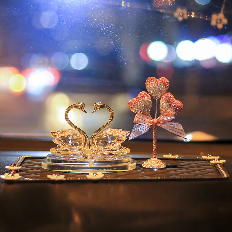 Apply the Benz on-board perfume car Decorative Supplies Large Full Car Pendulum Balsamese incense Lasting Light Incense