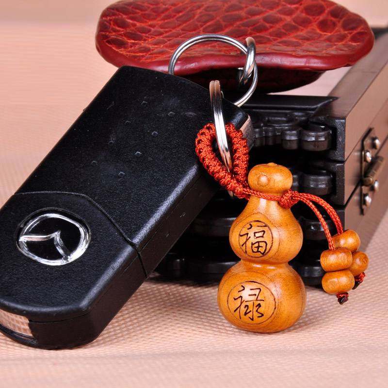 Peach wood carving gourd hanging decoration car key buckle chain Ping An Fugui Ruyi auspicious plinth mascot