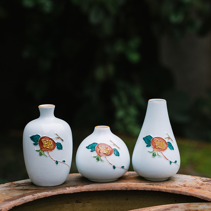 Fujian and hand - made ceramic flower creative contracted household green plant floret bottle match Chinese teahouse tea spare parts