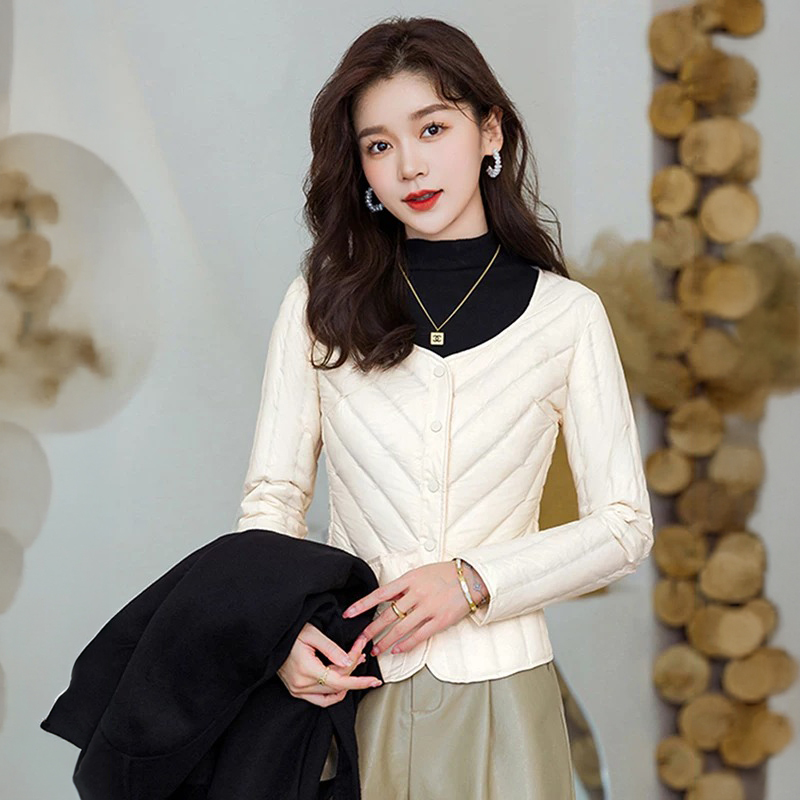 2026 Lightweight down Inner Layer for Women, Short Style, Collarless, Warm Base Layer, Slim Fit, Suitable for Autumn and Winter, to Be Worn with a Coat or down Jacket
