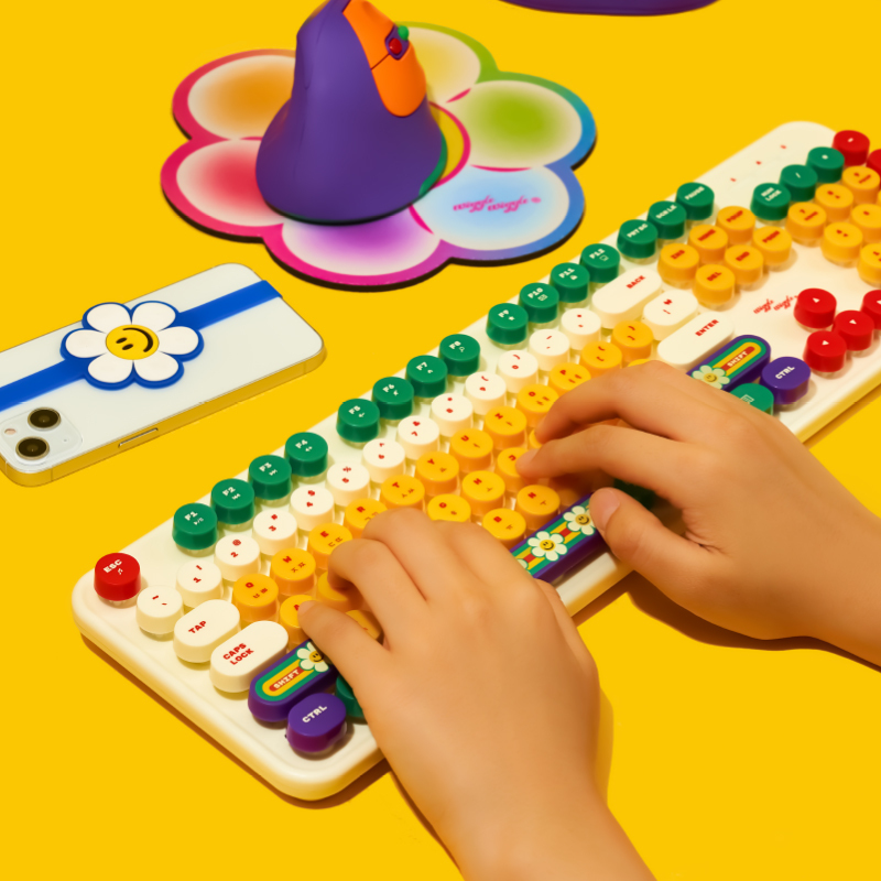 Wiggle Wiggle Typewriter Keyboard Fashionable Laptop Tablet Office Home Use Cute for Girls Wiggle Wiggle Typewriter Keyboard Fashionable Laptop Tablet Office Home Use Cute for Girls
