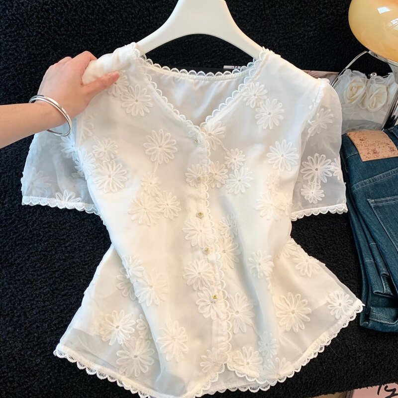 Summer New Korean Style French V-Neck Daisy Embroidered Lace Shirt Slimming Puff Sleeve Chiffon Shirt Top for Women