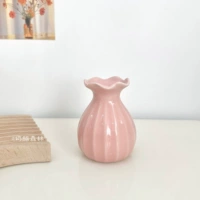 Маленькая волнистая ваза для порошка из бобовой пасты