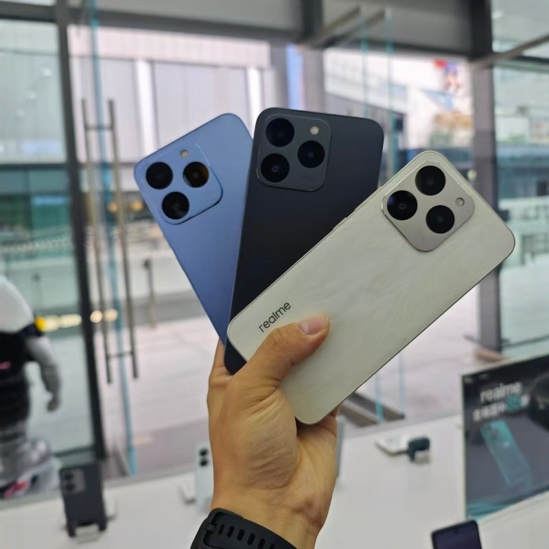 新しいRealme 15Tは、バッテリー駆動時間が長く、AIを搭載し、ゲームにも対応したスリムな5Gスマートフォンで、Realme 15 Proとしても知られています。