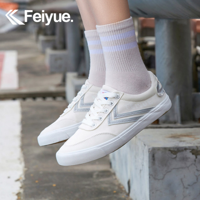 ເກີບຜ້າໃບຂອງແມ່ຍິງ Feiyue ເກີບເກີບຜ້າໃບຂອງແມ່ຍິງສູງເທິງເກີບສີຂາວ summer breathable flat bottom versatile ເກີບບາດເຈັບແລະນັກສຶກສາ sneakers ແມ່ຍິງ