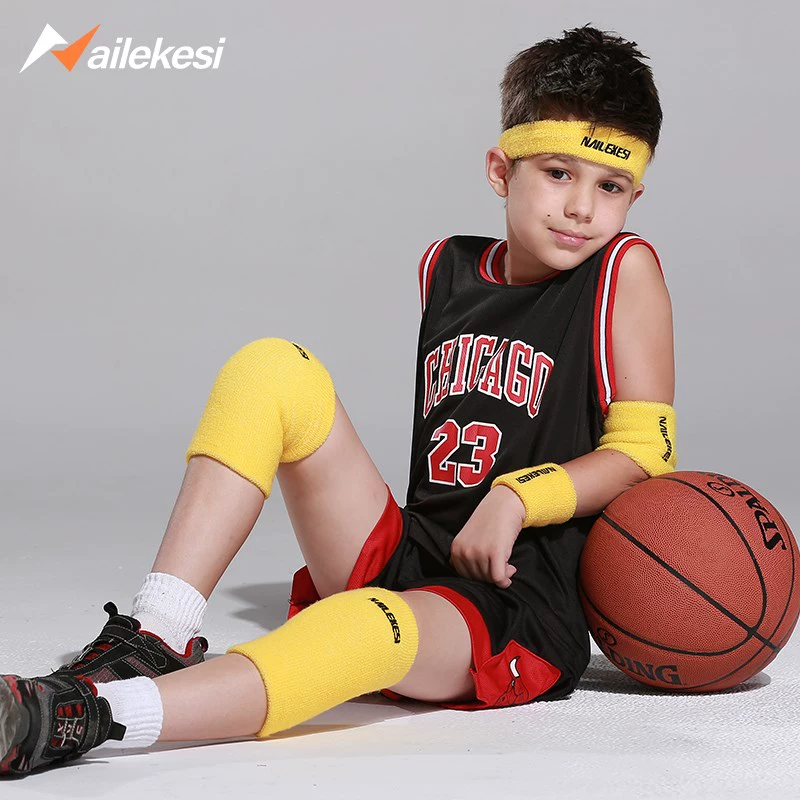 Miếng đệm đầu gối cổ tay đặt miếng đệm khuỷu tay đầy đủ bộ mùa hè trẻ em thể thao bóng rổ thiết bị bảo vệ cậu bé thiết bị đeo tay bảo vệ trẻ em - Dụng cụ thể thao