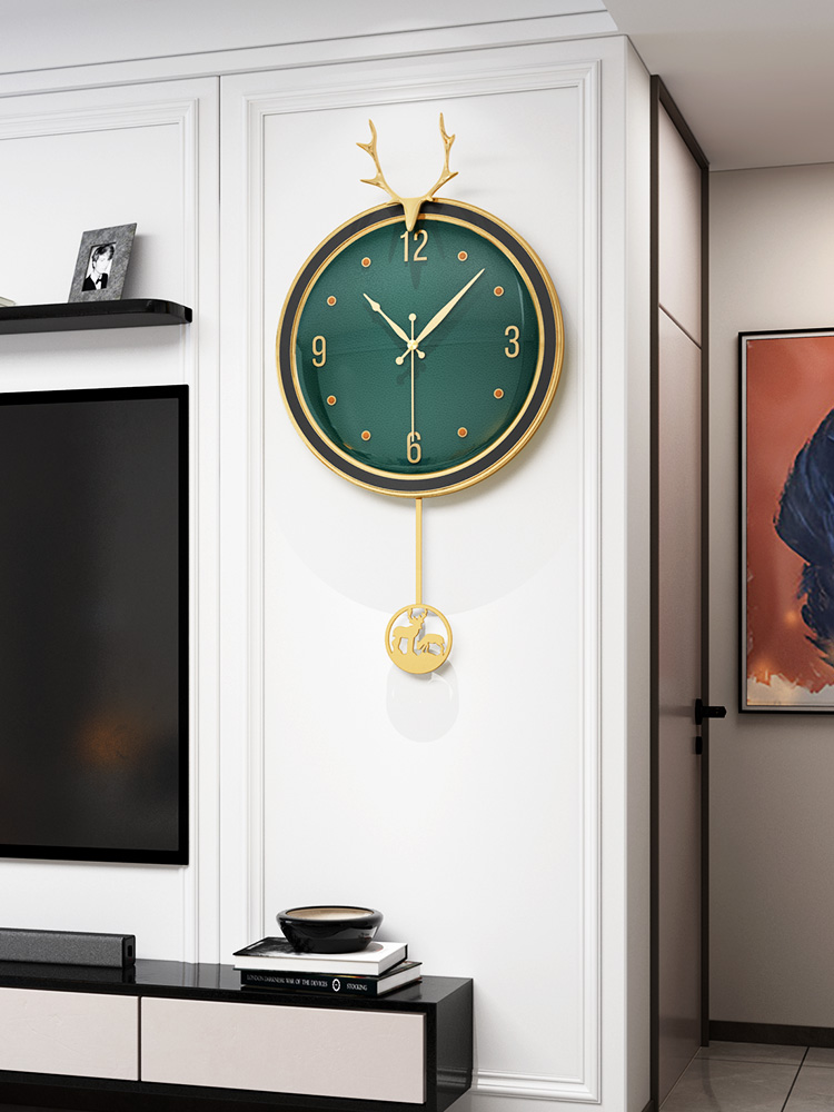 Net red Deer head fashion creative watch household simple atmosphere light luxury wall clock Personality art living room decoration clock