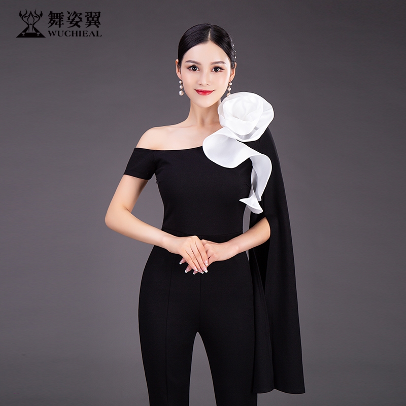 Advanced Senses Walking Show Body Gift Instrument Training Clothing Women 2022 New Summer High-end Instructors Temperament Suits