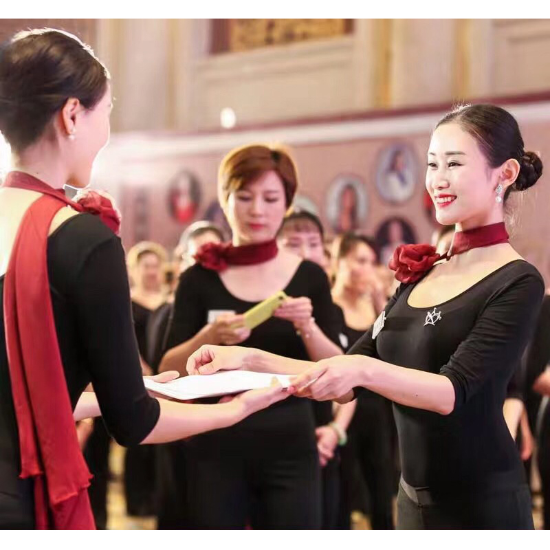 Summer Body Gift Instrument Training Clothing Women 2021 New Elegant Gliturgy SPANDEX WALK SHOW DANCE PRACTICE SUIT SUIT