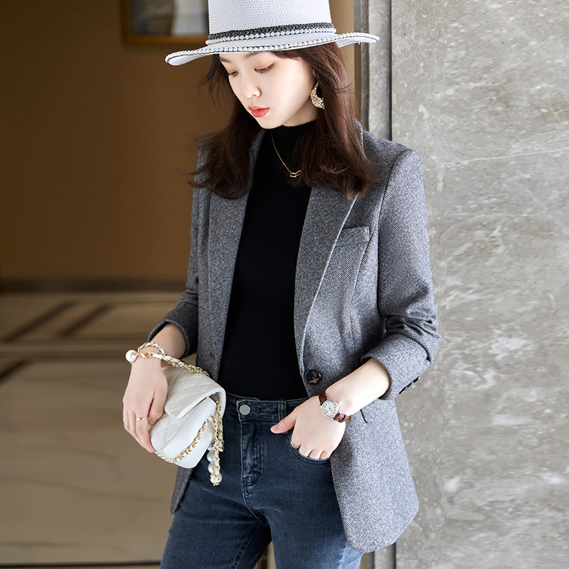 Grey suit jacket women's autumn and winter Korean version temperament goddess fan casual all-match small suit women's top 2021 new