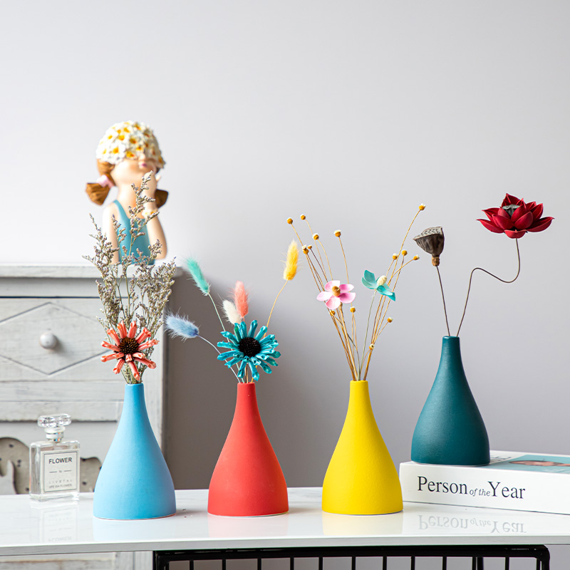 Nordic Ceramic Vases Dried Flowers Little Frescoed Creative Minima Living Room Table Vases Pendulum with light lavish and dry floral clothes