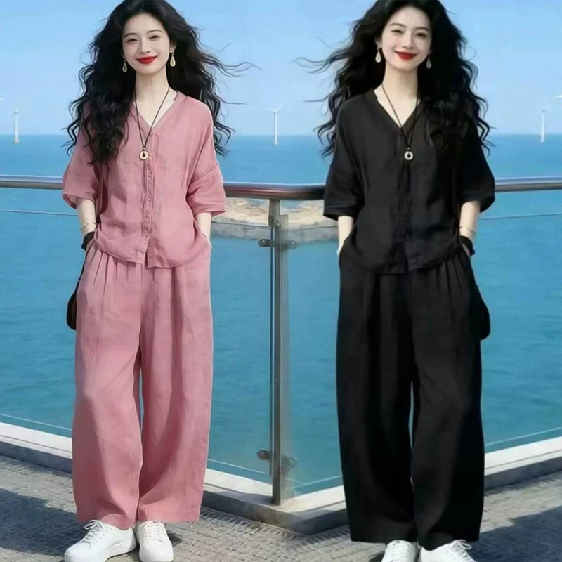Trendy Fashion Casual Suit for Women, New Summer Style, Loose and Slimming, Ice Silk Short-Sleeved Shirt and Wide-Leg Pants Two-Piece Set Trendy Fashion Casual Suit for Women, New Summer Style, Loose and Slimming, Ice Silk Short-Sleeved Shirt and Wide-Leg Pants Two-Piece Set