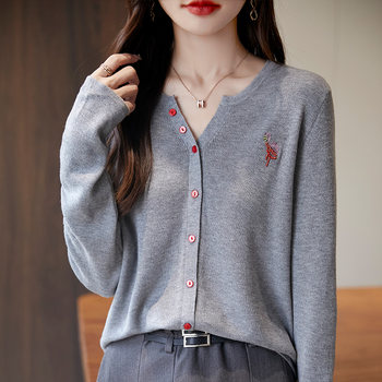V-neck bottoming shirt for women in spring and autumn, style and loose style