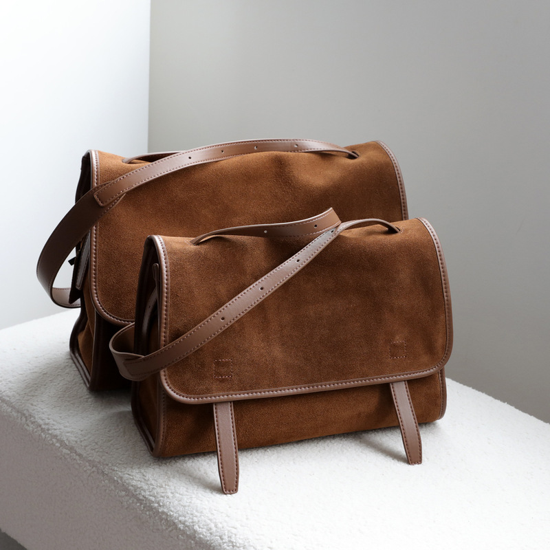 Light Luxury Style Frosted Leather Large-Capacity Messenger Bag, Relaxed and Retro Casual Shoulder Crossbody Genuine Leather Women's Bag